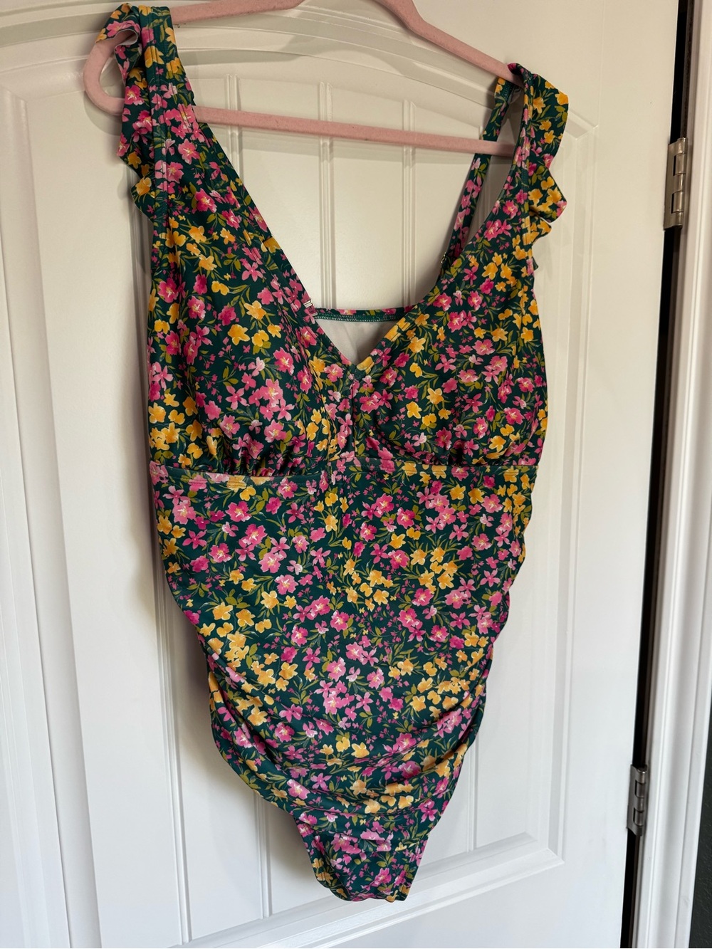 Kona Sol Floral One Piece Swimsuit Size 18 Tummy Control Adjustable Straps